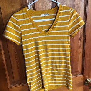 🏝Rue 21 Yellow Striped V-neck Tee